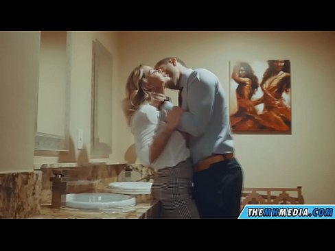 ❤️ Ilehoria busti batek komun publiko batean seduzitzen zaituenean ️ Azal bideoa gurean eu.mobilecric.top ❌